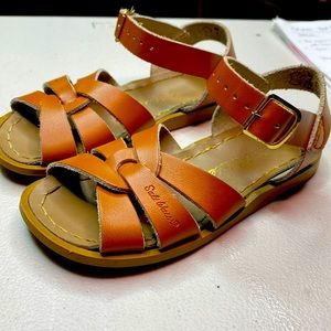 Salt Water toddler nude color sandals size 9